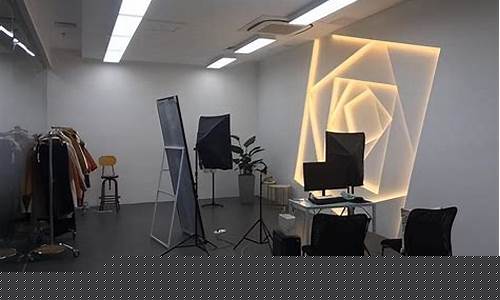股市直播间灯光布置(专业直播灯光如何布置)_https://www.ljyuan-tech.com_上交所_第1张